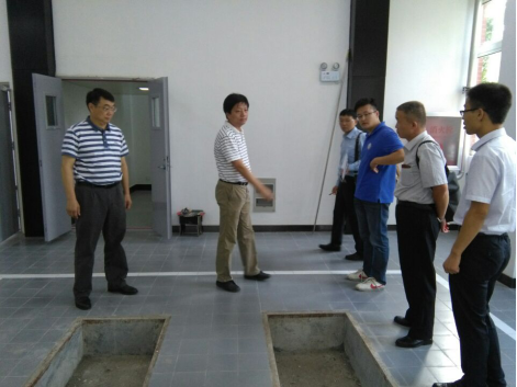 实地查看和指导我校新建单元化汽车实训基地1