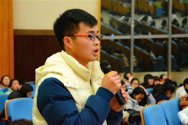 学生向导师提问