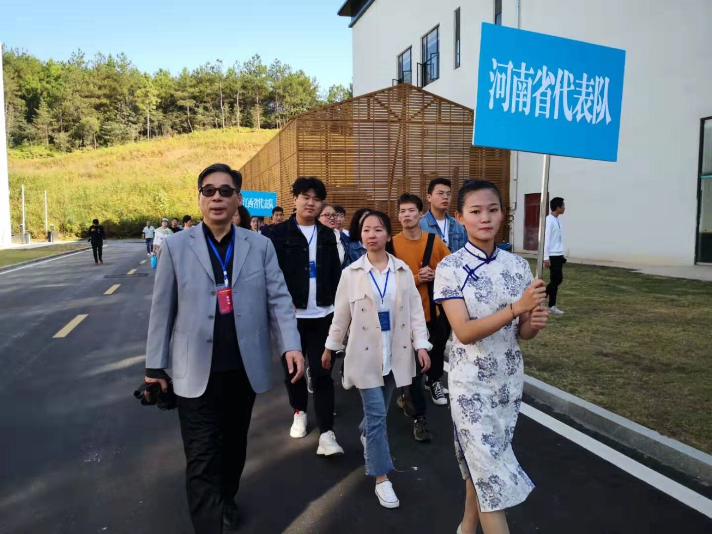 我院陶瓷艺术设计专业学生入选河南代表队,参加2019年中国技能大赛——第五届全国陶瓷职业技能竞赛总决赛暨全国职业院校陶瓷专业学生技能竞赛
