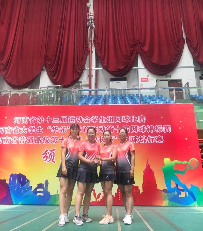 女子团体获得本科乙组女子第六名