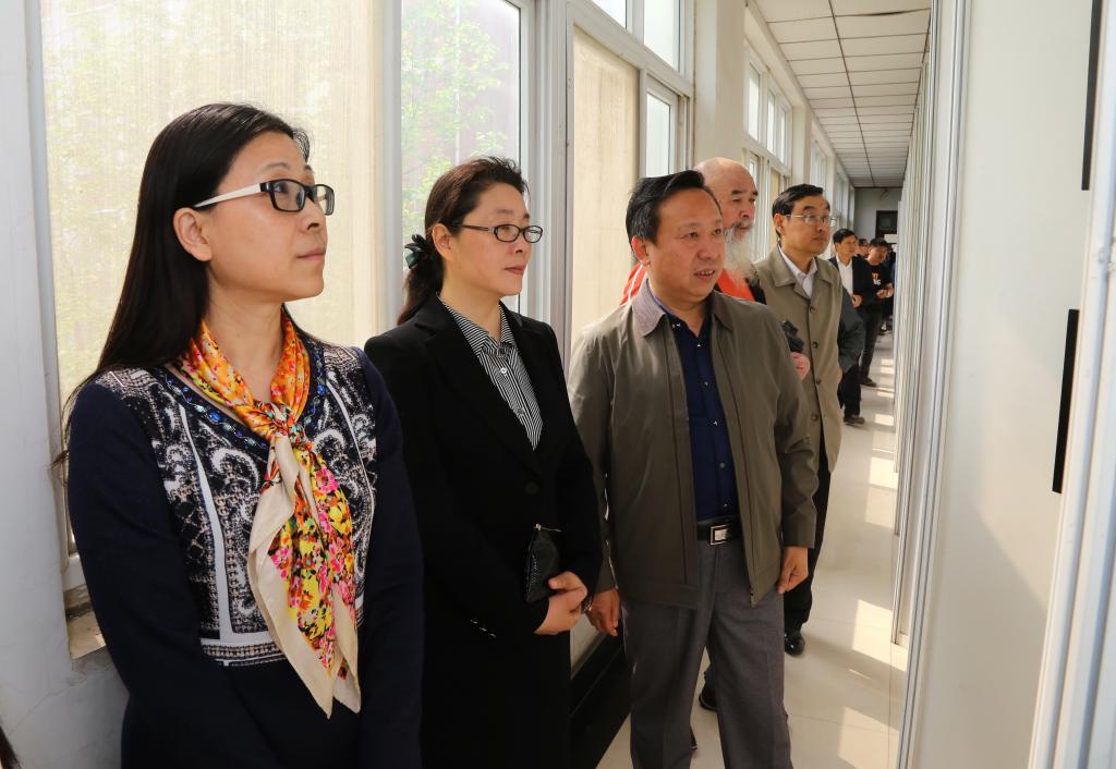 副校长李欣莅临影展参观指导